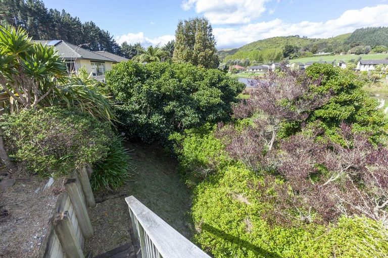 Photo of property in 6 Cascade Way, Paraparaumu, 5032
