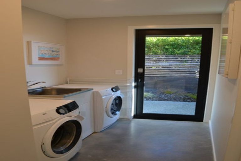 Photo of property in 19b Rannoch Drive, Jacks Point, Queenstown, 9371