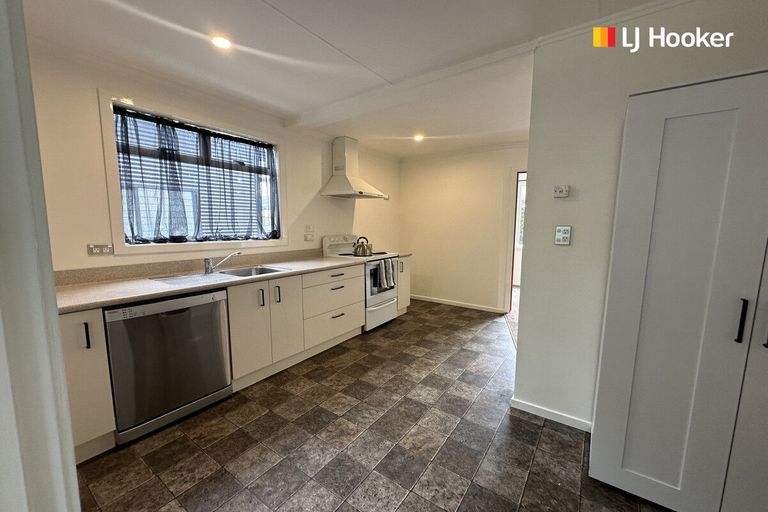 Photo of property in 493 Hillside Road, Caversham, Dunedin, 9012