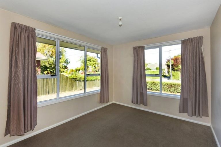 Photo of property in 247 Grahams Road, Bishopdale, Christchurch, 8053