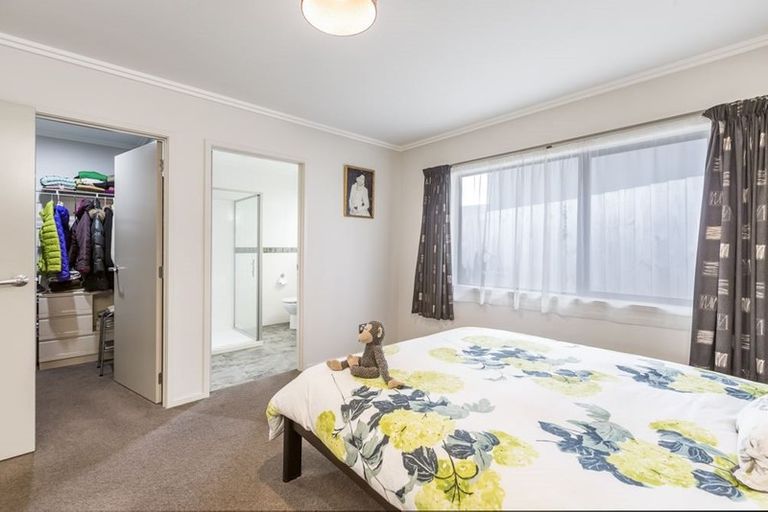 Photo of property in 464 Whangaparaoa Road, Stanmore Bay, Whangaparaoa, 0932