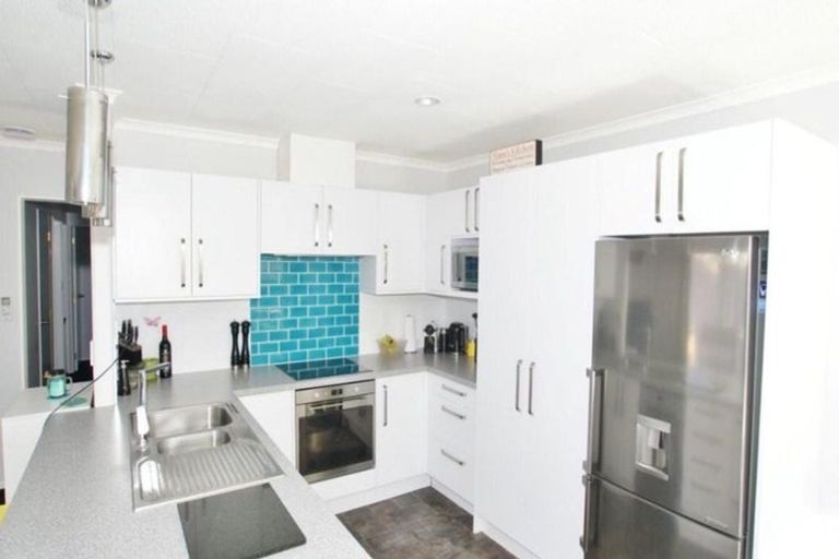 Photo of property in 6a Simmonds Grove, Greerton, Tauranga, 3112