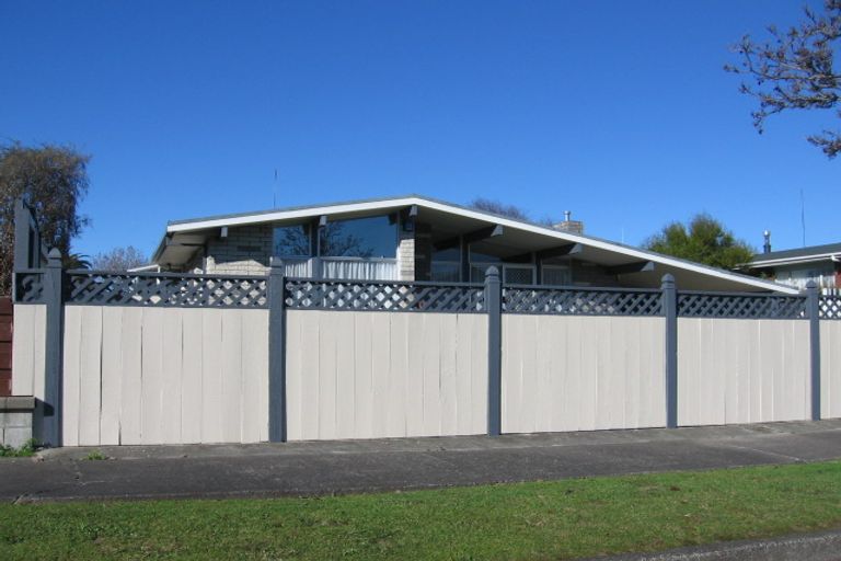 Photo of property in 18 Lockhart Avenue, Milson, Palmerston North, 4414