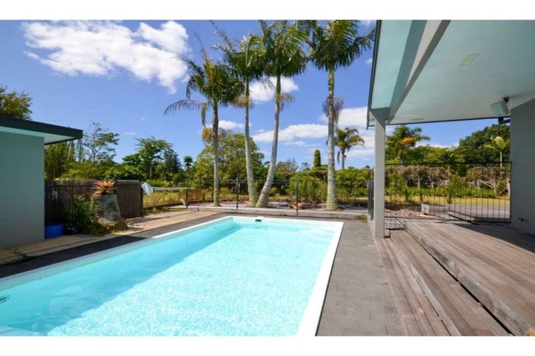 Photo of property in 146 Landing Road, Kerikeri, 0230