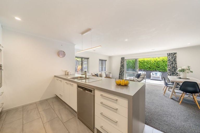 Photo of property in 27 Kurth Crescent, Silverstream, Upper Hutt, 5019