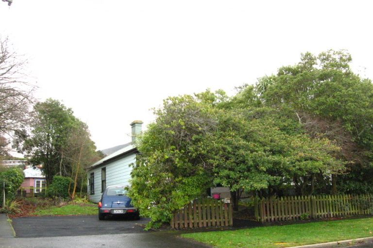 Photo of property in 112 Stevenson Avenue, Sawyers Bay, Port Chalmers, 9023