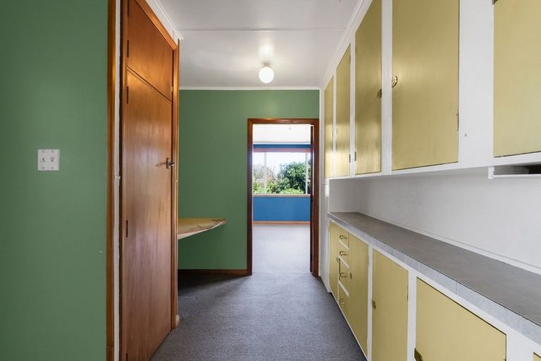 Photo of property in 32 Dieffenbach Street, Opunake, 4616