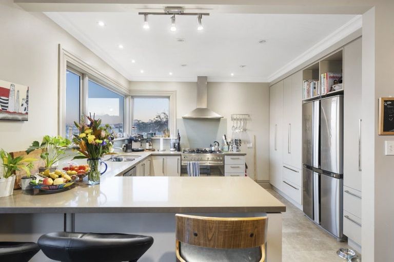 Photo of property in 101 Eglinton Road, Mornington, Dunedin, 9011