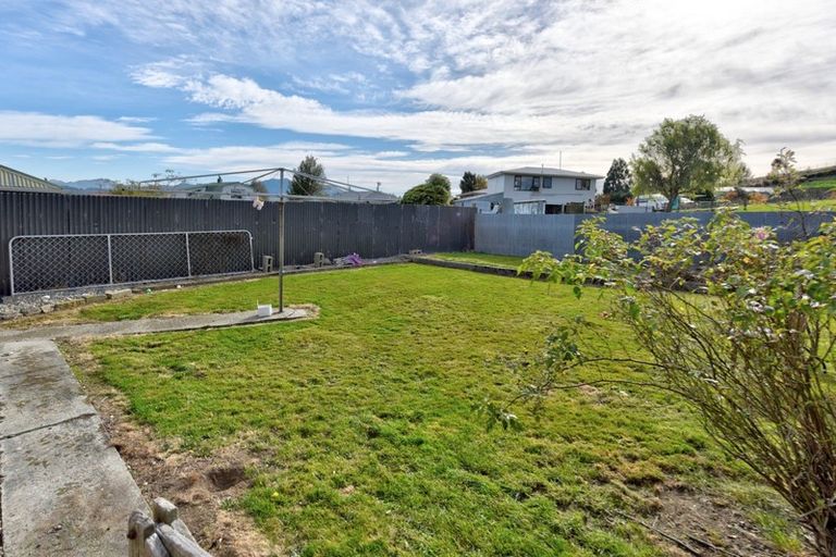 Photo of property in 77 Walker Crescent, East Gore, Gore, 9710