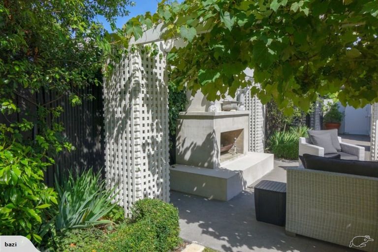 Photo of property in 10 Dixon Street, Carterton, 5713