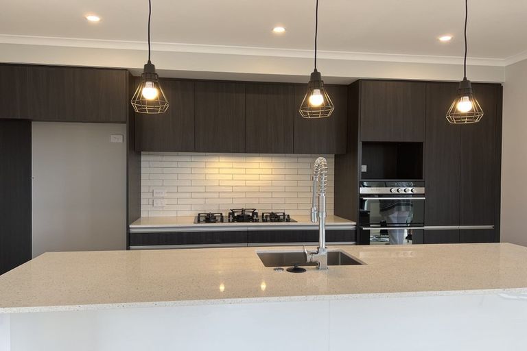 Photo of property in 65 Koura Drive, Red Beach, 0932