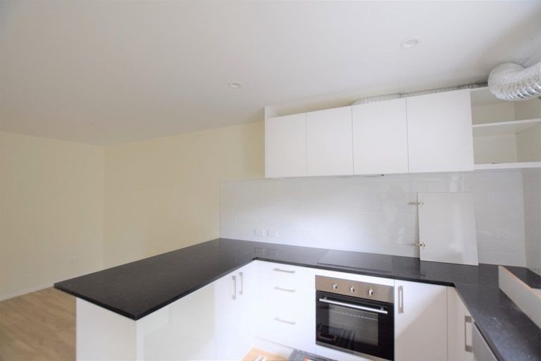 Photo of property in 71a Fruitvale Road, New Lynn, Auckland, 0600