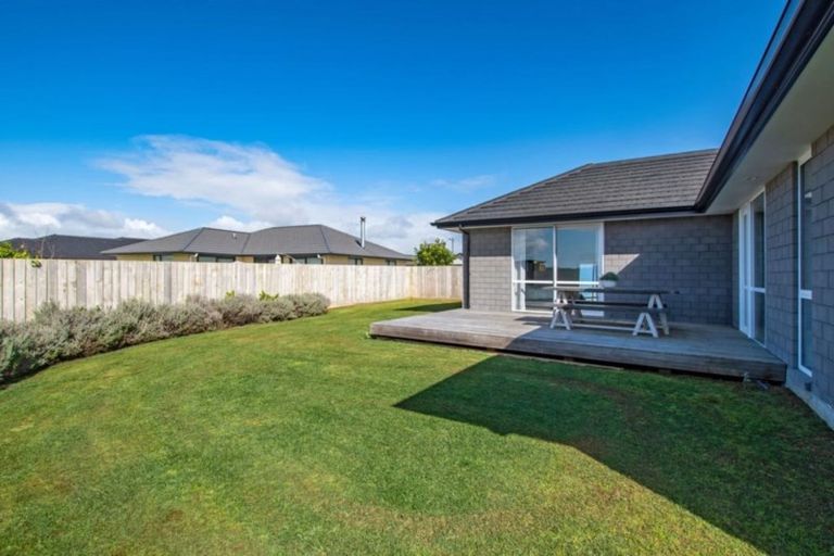 Photo of property in 70 Wairau Drive, Tikipunga, Whangarei, 0112