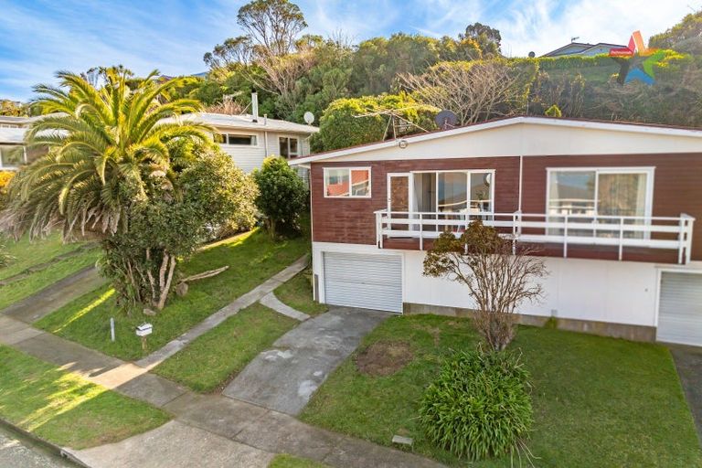 Photo of property in 22b Acacia Avenue, Maungaraki, Lower Hutt, 5010