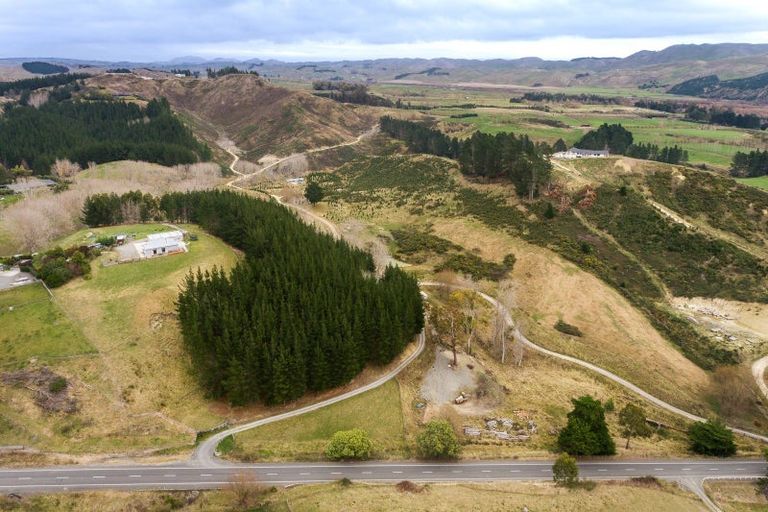 Photo of property in 972 Kahuranaki Road, Kahuranaki, Havelock North, 4295