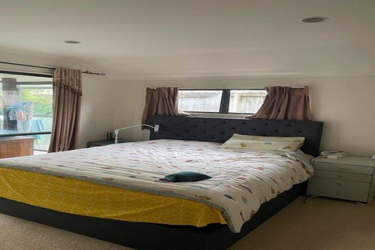 Photo of property in 1/11 Carniew Place, Dannemora, Auckland, 2016