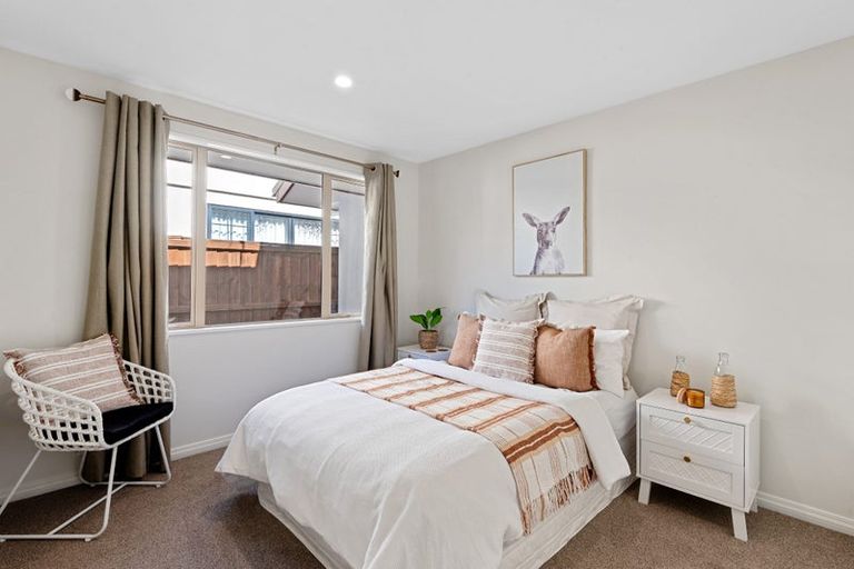 Photo of property in 11 Mica Place, Northwood, Christchurch, 8051