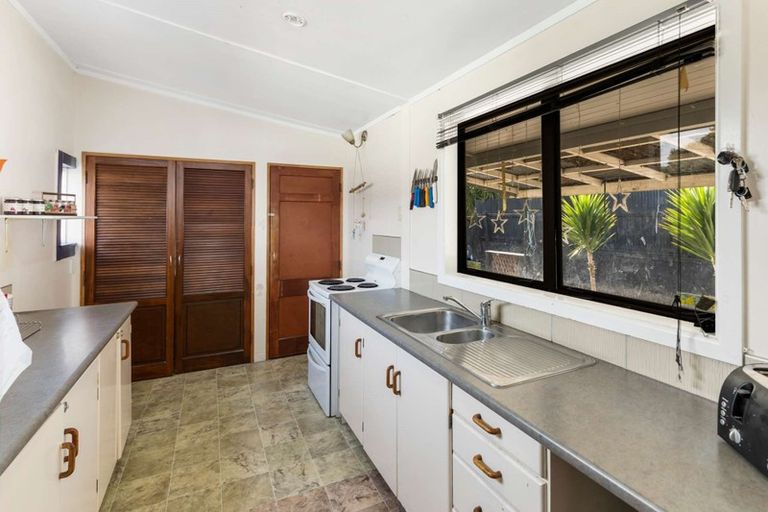 Photo of property in 44 Puriri Street, Gonville, Whanganui, 4501