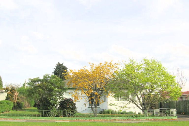 Photo of property in 1442 Hinemoa Street, Rotorua, 3010