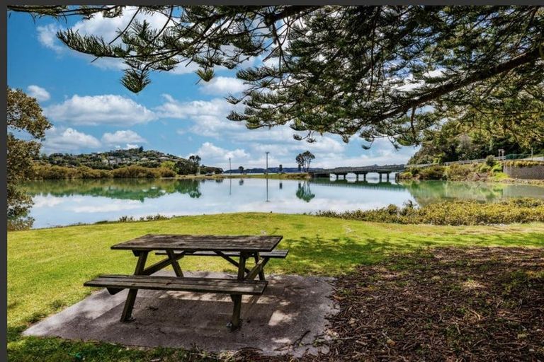 Photo of property in Bridgewater Apartments, 310/7 Te Rangi Cross Road, Paihia, 0200