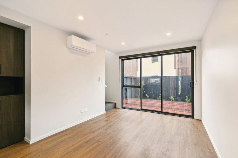 Photo of property in 3/28 Raukawa Street, Stokes Valley, Lower Hutt, 5019