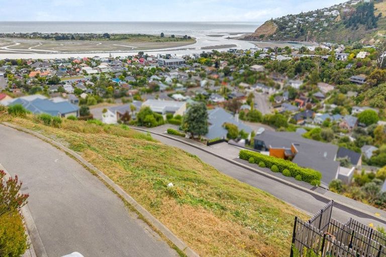Photo of property in 30 Challenger Lane, Redcliffs, Christchurch, 8081