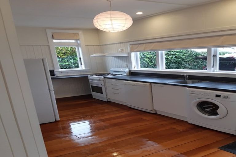 Photo of property in 44a Stone Street, Miramar, Wellington, 6022