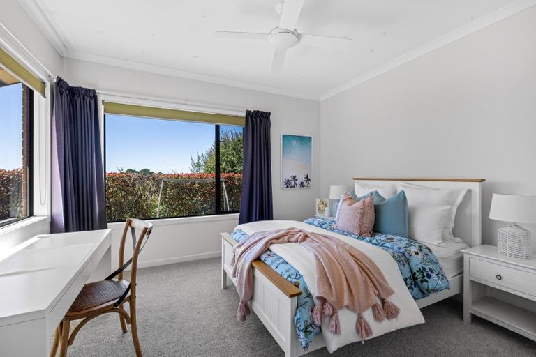 Photo of property in 15 Joblin Road, Wainui, Silverdale, 0994