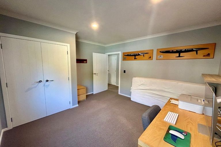 Photo of property in 84 Kent Terrace, Taradale, Napier, 4112