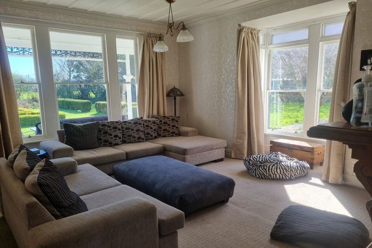 Photo of property in 74 Riverbank Road, Inch Clutha, Kaitangata, 9281