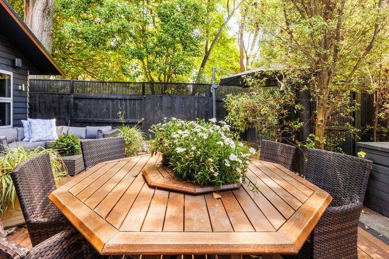 Photo of property in 181a Fitzherbert Avenue, West End, Palmerston North, 4410