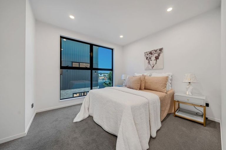 Photo of property in 7c Sirius Place, Botany Downs, Auckland, 2010