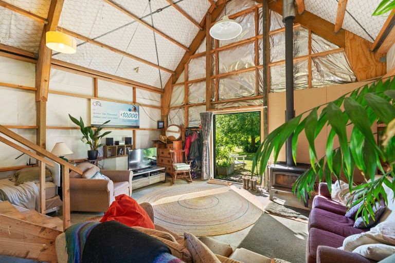 Photo of property in 140 Taylors Road, Otaki, 5583