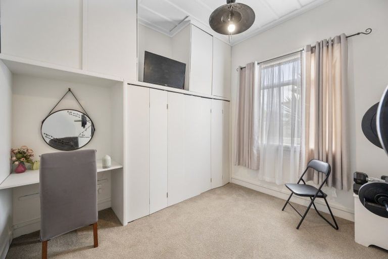 Photo of property in 43 Georges Drive, Napier South, Napier, 4110