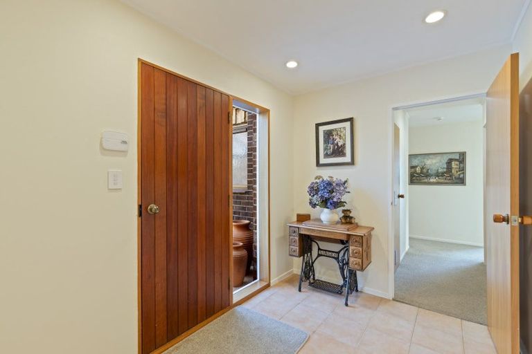 Photo of property in 62e Poplar Grove, Whalers Gate, New Plymouth, 4310