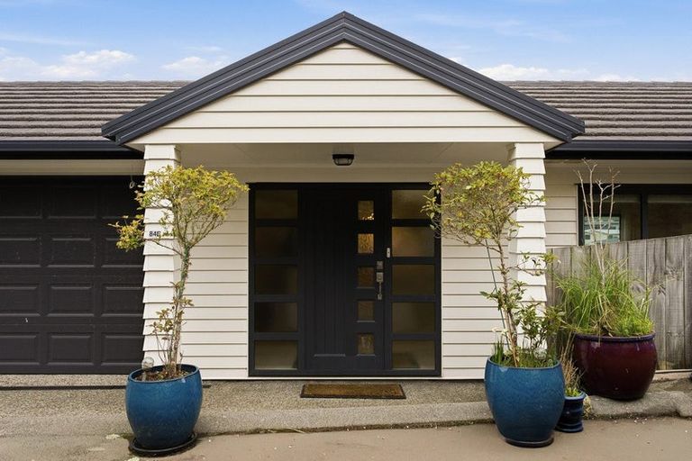 Photo of property in 84e Woodland Road, Johnsonville, Wellington, 6037