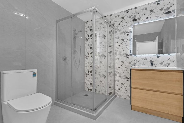 Photo of property in 536c Weymouth Road, Weymouth, Auckland, 2103