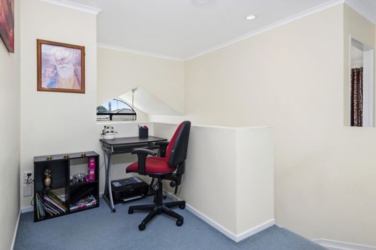 Photo of property in 9 Cockle Road, Cockle Bay, Auckland, 2014