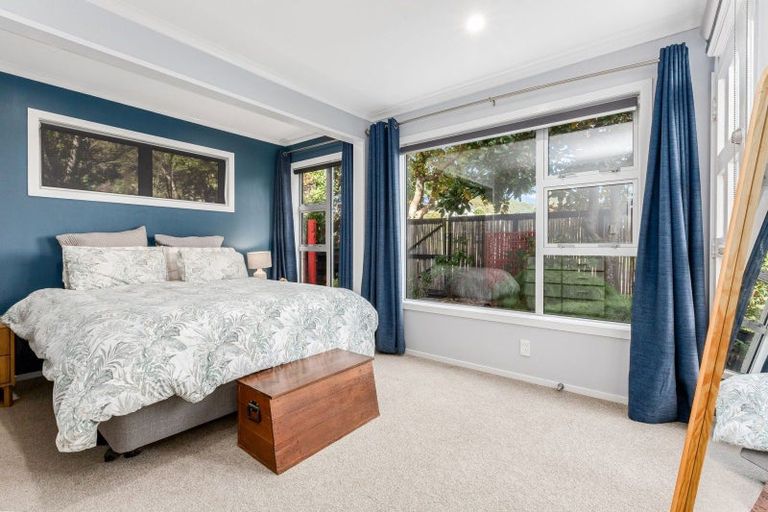 Photo of property in 11 Spinnaker Drive, Whitby, Porirua, 5024