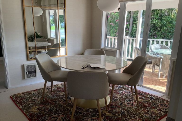 Photo of property in 1/2 Heathcote Road, Castor Bay, Auckland, 0620