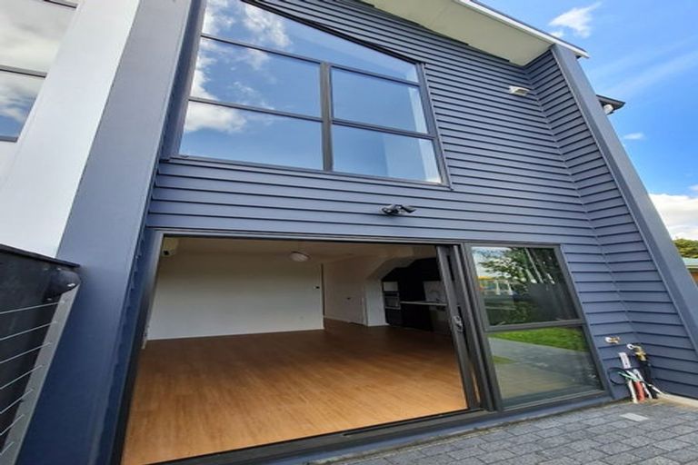 Photo of property in 14 Pasla Close, Papakura, 2110