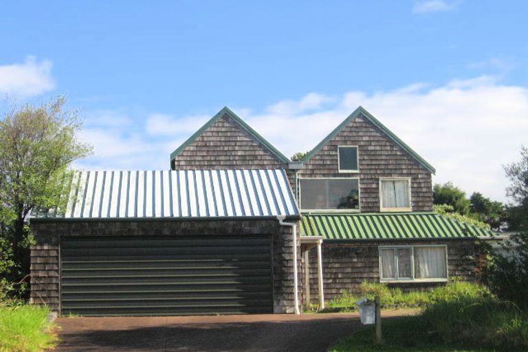 Photo of property in 17 Anich Road, Massey, Auckland, 0614