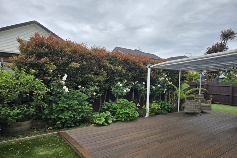 Photo of property in 19 Zabeel Crescent, Takanini, 2112