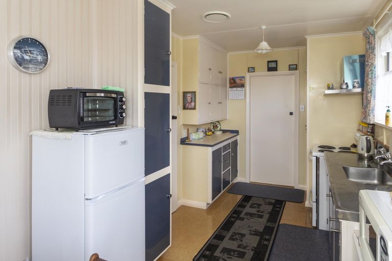 Photo of property in 6 Harlech Street, Oamaru North, Oamaru, 9400