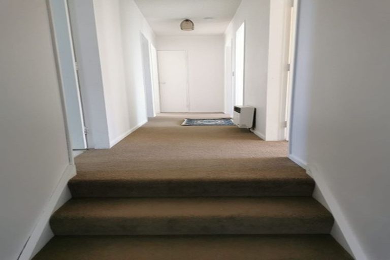 Photo of property in 29 Nalanda Crescent, Broadmeadows, Wellington, 6035