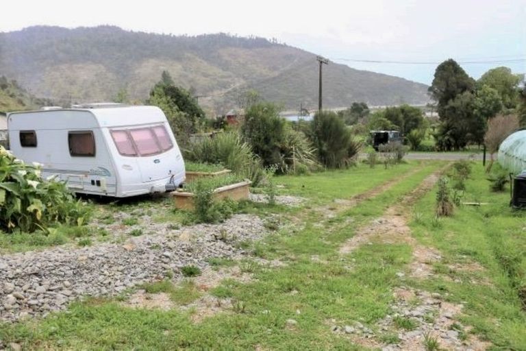 Photo of property in 18 Horncastle Crescent, Little Wanganui, Karamea, 7893