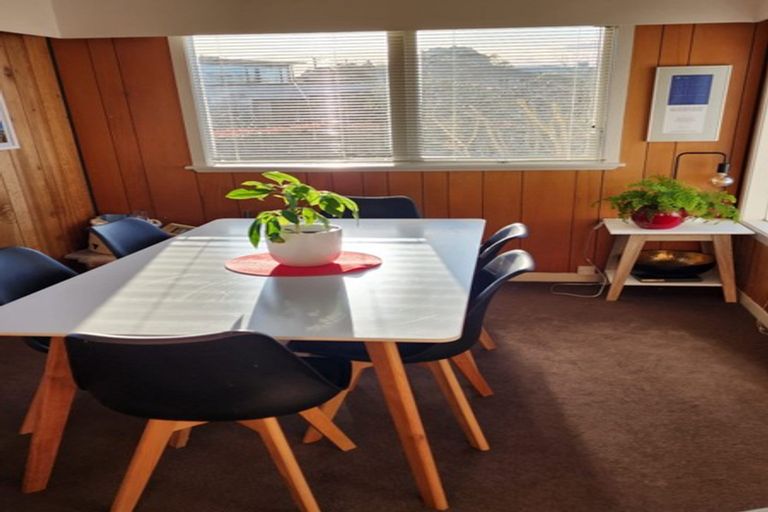 Photo of property in 1/29 Pupuke Road, Takapuna, Auckland, 0622