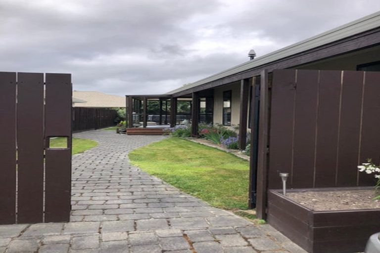 Photo of property in 20 Sawtell Place, Northcote, Christchurch, 8052