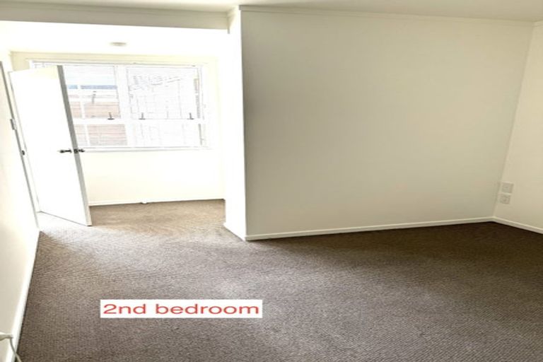 Photo of property in 12 Hugh Brown Drive, New Lynn, Auckland, 0600