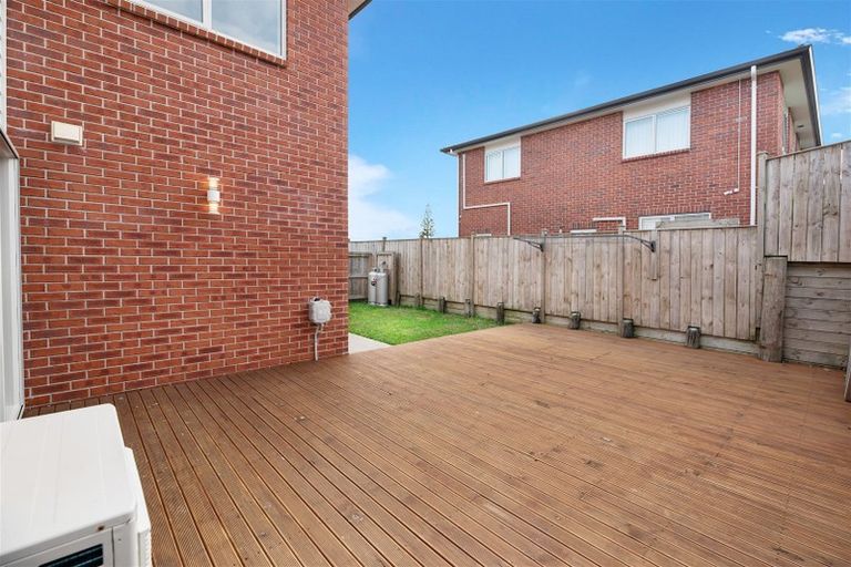 Photo of property in 1a Waitaki Street, Sunnyvale, Auckland, 0612